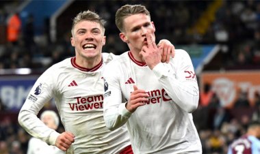 শেষ মুহূর্তের গোলে অ্যাস্টন ভিলাকে হারিয়ে হ্যাটট্রিক ম্যানইউর