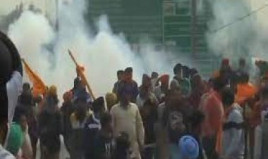 কৃষকের মিছিলে ড্রোন থেকে ছোড়া হল কাঁদানে গ্যাসের শেল, রণক্ষেত্র শম্ভূ সীমান্ত