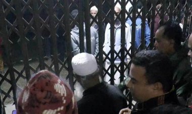 এসএসসির প্রবেশপত্র না পেয়ে বিক্ষোভ, আশ্বাসে মুক্ত প্রধান শিক্ষক