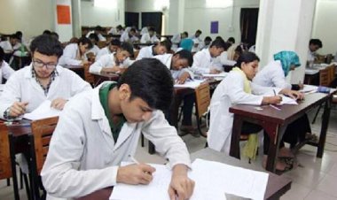  মেডিকেলে ভর্তিতে সুবিধা পেতে অভিভাবকদের এসএমএস, ক্ষুব্ধ মন্ত্রী