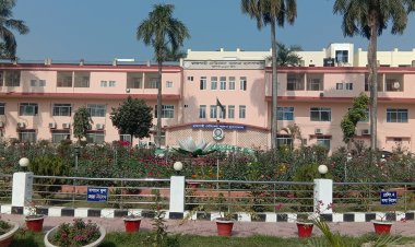 অজানা ভাইরাসে ২ মেয়ের মৃত্যুর পর মা–বাবাও হাসপাতালে