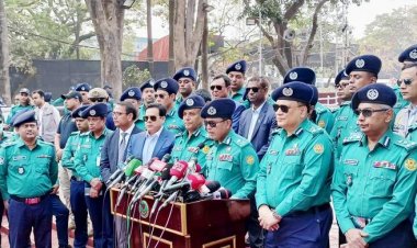 একুশে ফেব্রুয়ারি ঘিরে নিরাপত্তা ঝুঁকি নেই: ডিএমপি কমিশনার