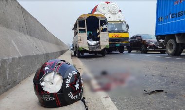 টঙ্গীতে সড়ক দুর্ঘটনায় ডুয়েট শিক্ষকসহ নিহত ২