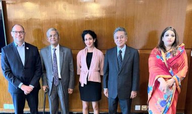 বিএনপির সঙ্গে ঘন্টাব্যাপী রুদ্ধ্রদ্বার বৈঠক করেছেন যুক্তরাষ্ট্রের উপসহকারী পররাষ্ট্রমন্ত্রী