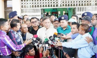 রাষ্ট্রদূতদের নিয়ে ট্রেনে চড়ে কক্সবাজারের পথে পররাষ্ট্রমন্ত্রী