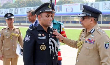  এবার আইজিপি ব্যাজ পেলেন ৪৮৮ পুলিশ সদস্য