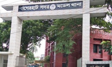  মহাসড়কে পড়ে ছিল আওয়ামী লীগ নেতার রক্তাক্ত মরদেহ     