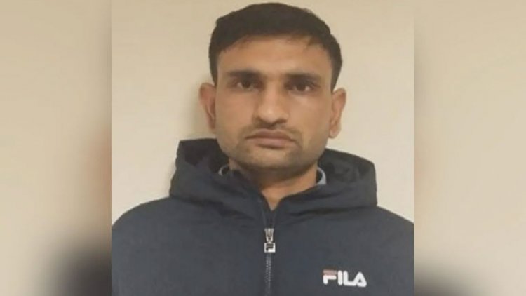 ভারতীয় দূতাবাসে কর্মরত পাকিস্তানের গোয়েন্দা, গ্রেপ্তারে চাঞ্চল্য