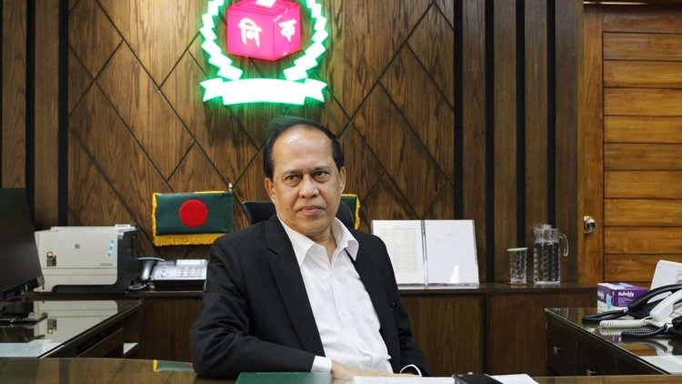 নির্বাচন কীভাবে আরও সুষ্ঠু হয় তা নিয়ে কাজ করা উচিত : সিইসি
