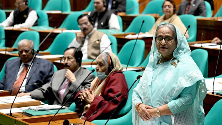 দেশ থেকে পাচার হওয়া অর্থ উদ্ধারে চুক্তি হচ্ছে: সংসদে প্রধানমন্ত্রী