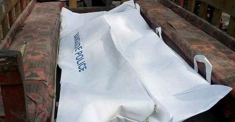 কদমতলীতে পারিবারিক কলহে ফাঁস নিলেন যুবক