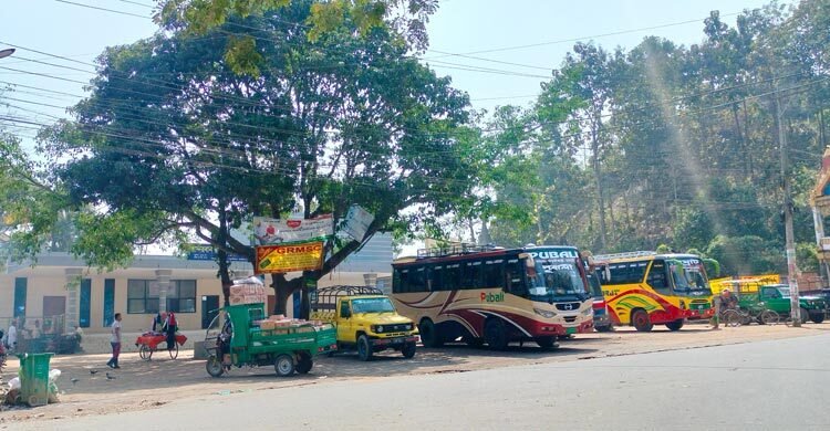 রুমা-থানচিতে বাস চলাচল বন্ধ