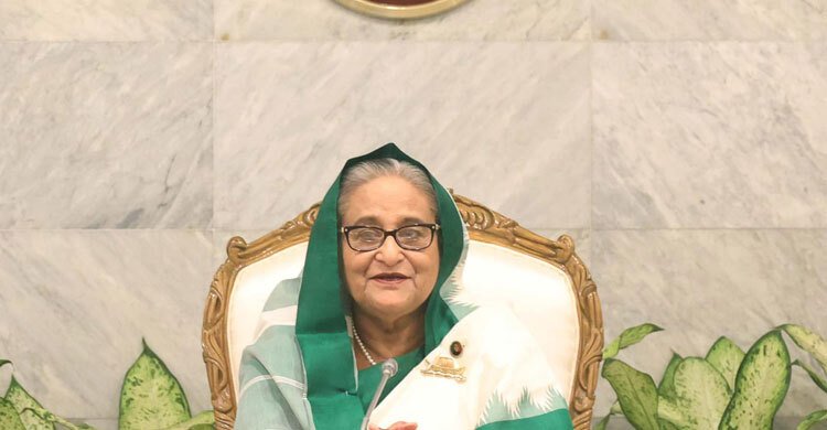 সরকারিভাবে বড় ইফতার পার্টি না করার নির্দেশ প্রধানমন্ত্রীর