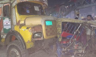  সিদ্ধিরগঞ্জে ট্রাকের ধাক্কায় প্রাণ গেল বৃদ্ধার, আহত ২