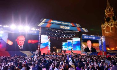 রাশিয়ায় দুয়ারে কড়া নাড়ছে নির্বাচন, রেকর্ড করতে যাচ্ছেন পুতিন