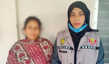  সাবেক সচিবের মেয়ে চুরি করেন ৮০০ মোবাইল, ডাক্তার সাজতে গিয়ে ধরা