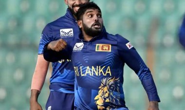 বিশ্বকাপে নিষেধাজ্ঞা এড়াতে টেস্টে হাসারাঙ্গা, যা বলল লঙ্কান বোর্ড