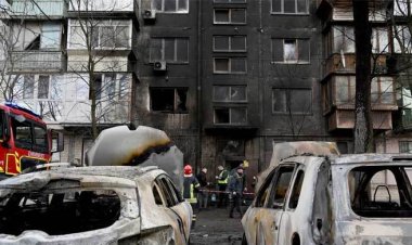  রাশিয়ার হামলায় ১০ লাখের বেশি ইউক্রেনীয় বিদ্যুৎহীন