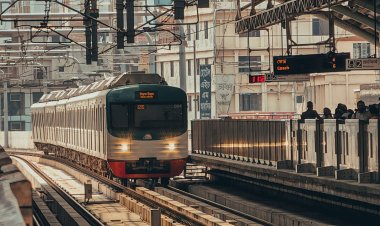 বুধবার থেকে রাত ৯টার পরও চলবে মেট্রোরেল