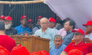 সংগ্রাম করে সরকারের পতন ছাড়া মানুষের মুক্তির উপায় নেই: রিজভী