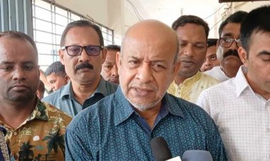 কা‌লোবাজারি বন্ধে প্রতিদিন টিকিট কেনার তালিকা নেওয়া হচ্ছে: রেলমন্ত্রী