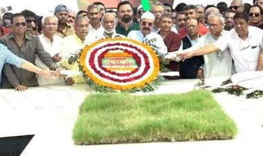  জিয়াউর রহমানের মাজারে বিএনপির শ্রদ্ধা