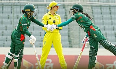 ব্যাটিং ভরাডুবি বাংলাদেশের, সহজ লক্ষ্য অস্ট্রেলিয়ার