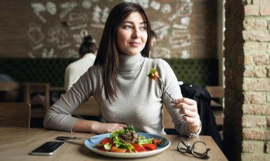 কিডনি ভালো রাখতে এই ৫ খাবার প্রতিদিন খাচ্ছেন তো?