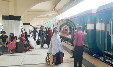  ৩ ঘন্টায় পশ্চিমাঞ্চল রেলের ১৫ হাজার টিকিট বিক্রি