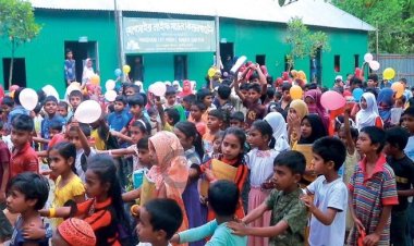 প্রত্যন্ত গ্রামে শিক্ষার আলো ছড়াচ্ছে এক ঘণ্টার স্কুল