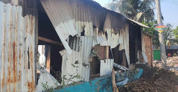 ব্রাহ্মণবাড়িয়া জুয়া খেলা নিয়ে দফায় দফায় সংঘর্ষ, পুলিশসহ আহত ৩০