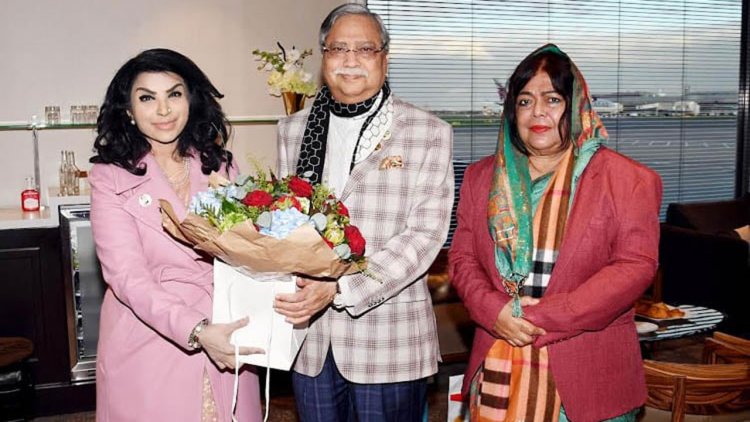স্বাস্থ্য পরীক্ষার জন্য দুবাই থেকে লন্ডনে পৌঁছেছেন রাষ্ট্রপতি