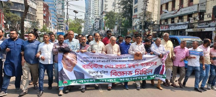 মাফিয়া সরকার মানুষের শেষ আশ্রয়স্থল সুপ্রিম কোর্টকেও অপবিত্র করেছে: রিজভী