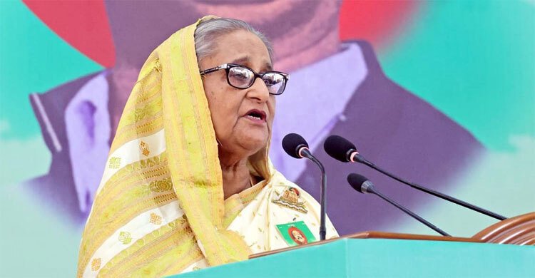 ইফতার পার্টিতে গিয়েও আওয়ামী লীগের গিবত গায়: প্রধানমন্ত্রী
