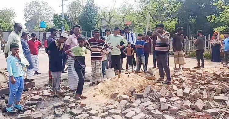 পাবনায় বয়লার বিস্ফোরণে শিশুসহ নিহত ২