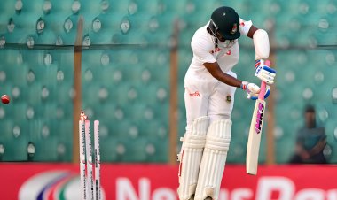 হঠাৎ ঝড়ে এলোমেলো বাংলাদেশ