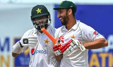 রেকর্ড গড়া ম্যাচে পাকিস্তানের জয়