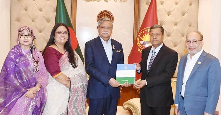 হয়রানি বন্ধে তথ্য কমিশনকে তৎপর হওয়ার নির্দেশ রাষ্ট্রপতির