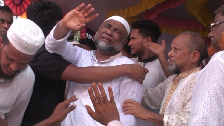 আ.লীগ নেতা কেঁদে কেঁদে বললেন ‘আমাকে মায়া করে ভোটটা দিন’
