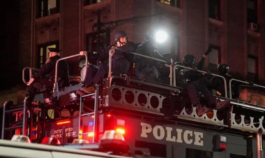 কলম্বিয়ার হ্যামিল্টন হলে ধরপাকড় চলছে