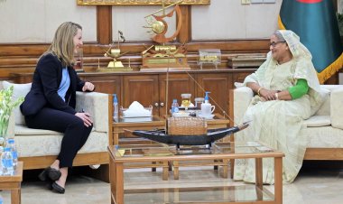 প্রধানমন্ত্রীর সঙ্গে আইওএম মহাপরিচালকের সৌজন্য সাক্ষাৎ