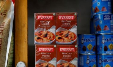 ভারতে পচা রুটি ভাত ও কাঠের গুঁড়ায় তৈরি হচ্ছে মসলা