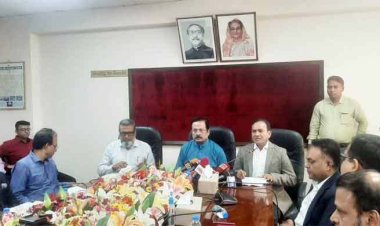  এনবিআর-কাস্টমসের হয়রানি মন্ত্রিসভায় তুলবেন বস্ত্রমন্ত্রী