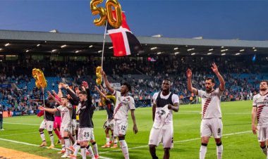  বায়ার লেভারকুসেন, অপরাজিত ৫০   