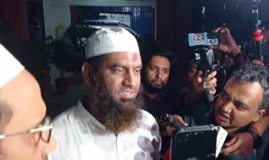 ডিবি কার্যালয় থেকে বেরিয়ে যা বললেন মামুনুল হক