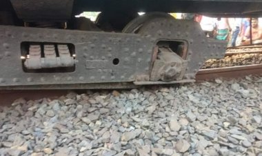 গাজীপুরে তুরাগ কমিউটার ট্রেনের বগি লাইনচ্যুত