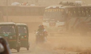 দূষিত বাতাসের শহরের তালিকায় প্রথম স্থানে ঢাকা