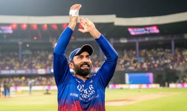 বেঙ্গালুরুর হারের পরেই অবসরে ভারতীয় তারকা