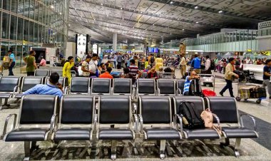 ২১ ঘণ্টার জন্য বন্ধ কলকাতা বিমানবন্দর, বাতিল প্রায় ৪০০ ফ্লাইট