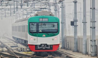 ২ ঘণ্টা মেট্রোরেল বন্ধ থাকার পর চলাচল স্বাভাবিক